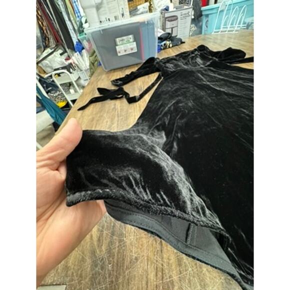 NWT!! RHODE "LAINEY" DRESS ,Black,Goth,Halloween, Velvet, Wrap, - Picture 14 of 16